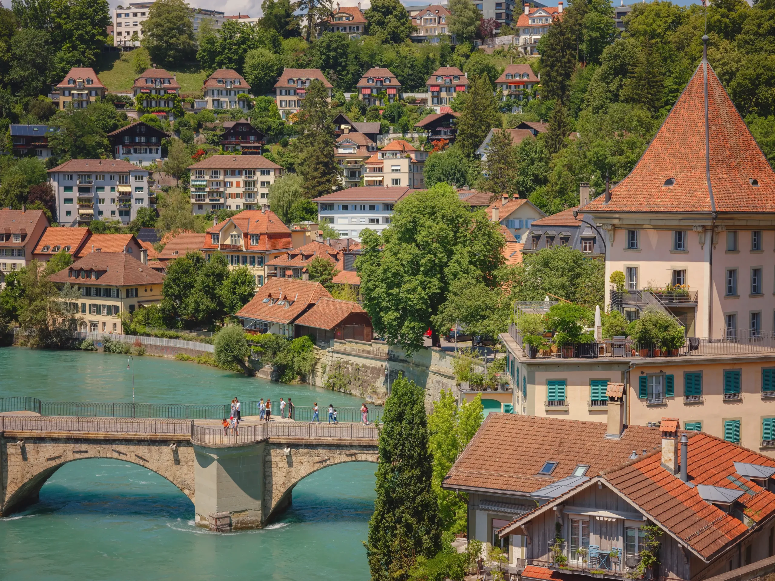 Utsikt över Zürichsjön – boende och livskvalitet i Schweiz